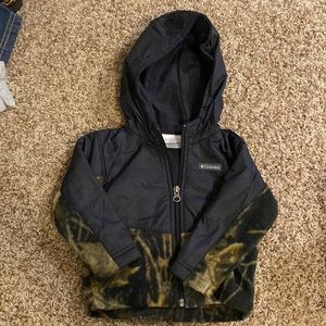 Columbia black and camo jacket size 12-18 months